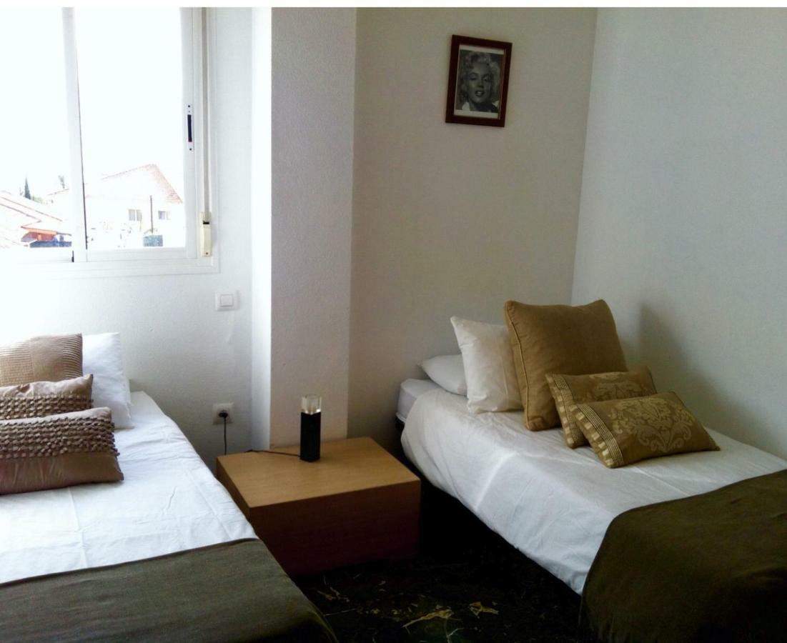 Apartamento Penthouse With Private Roof Terrace And Jacuzzi Fuengirola Exterior foto