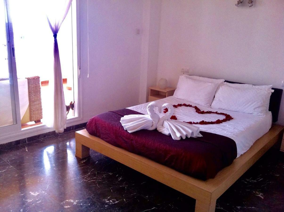 Apartamento Penthouse With Private Roof Terrace And Jacuzzi Fuengirola Exterior foto