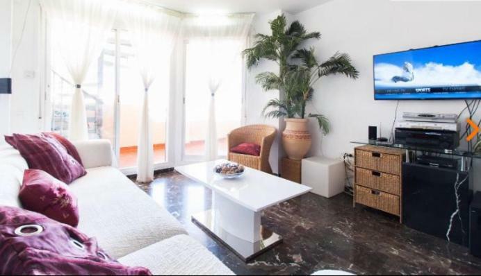 Apartamento Penthouse With Private Roof Terrace And Jacuzzi Fuengirola Exterior foto